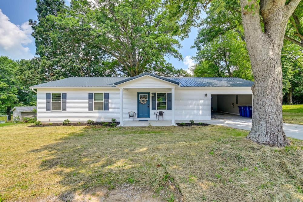 Serene Dry Ridge Vacation Rental with Nearby Fishing